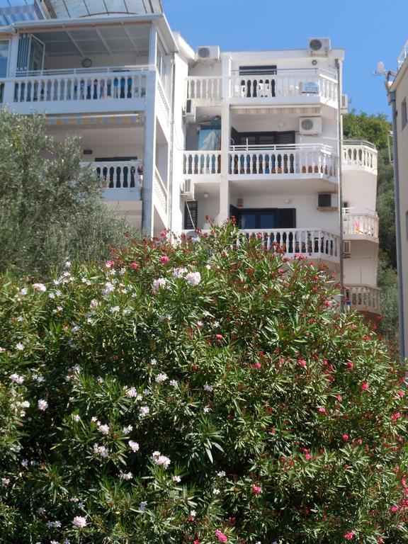 Milocer Apartment Sveti Stefan Exteriör bild
